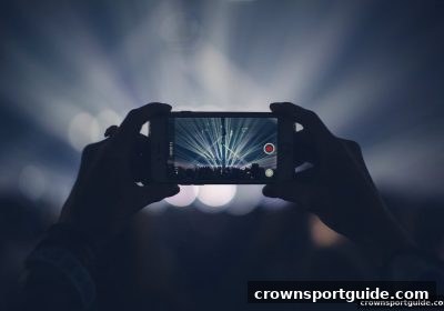 欧冠直播观察术：皇冠体育官网带你解锁真人娱乐策略新维度